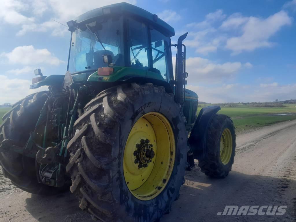 John Deere 7800 トラクター