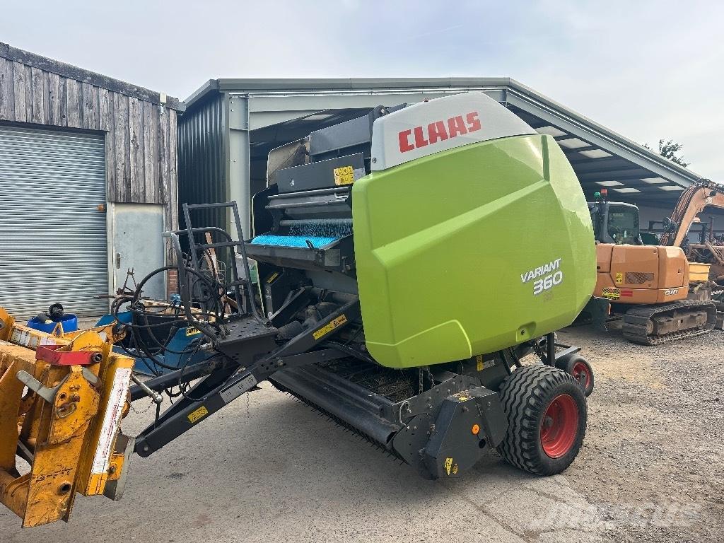 CLAAS Variant 360 ラウンドベーラー