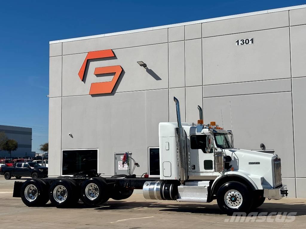 Kenworth T 800 中古トラクターヘッド | トレーラーヘッド