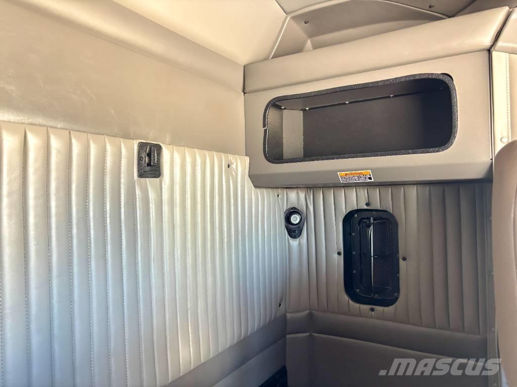 Kenworth T 800 中古トラクターヘッド | トレーラーヘッド