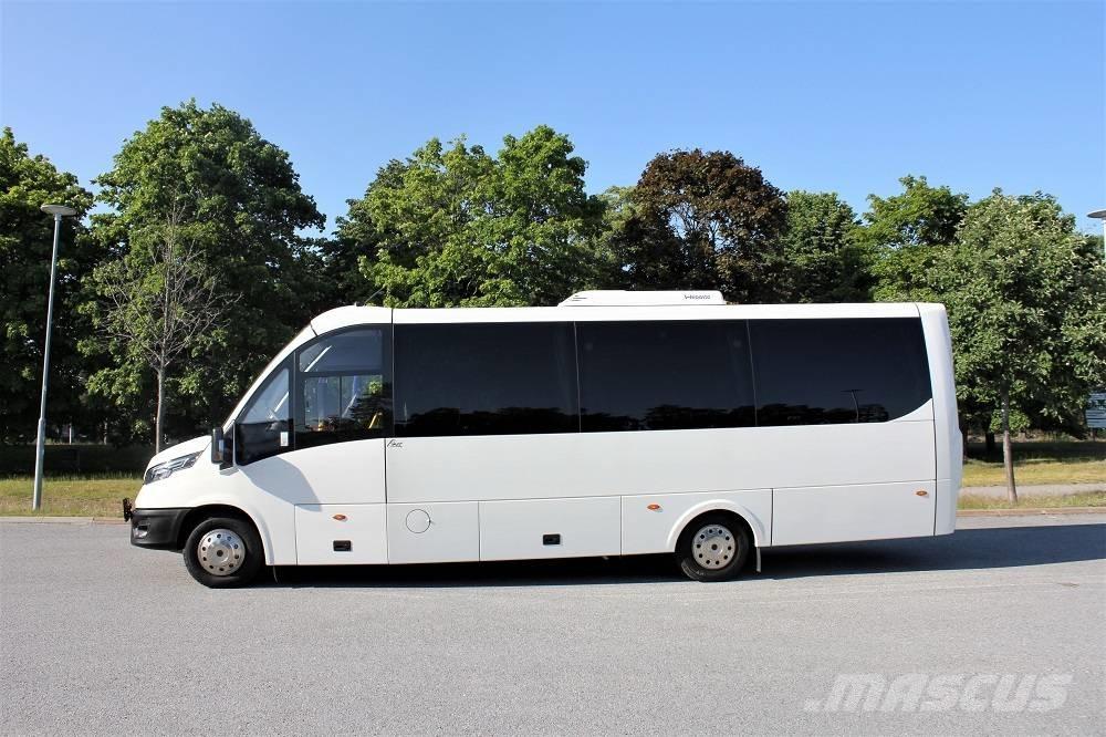Iveco Rosero First スクールバス