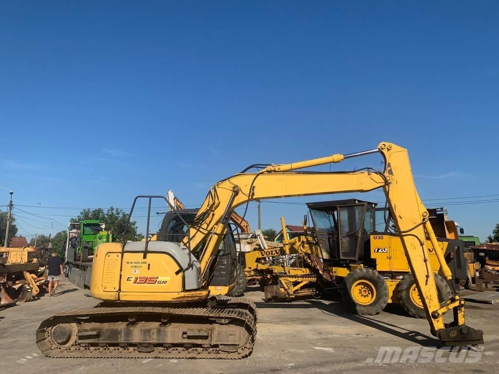 New Holland E 135 SR 大型油圧ショベル12t以上（パワーショベル・ユンボ）