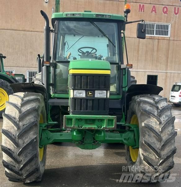 John Deere 6910 トラクター