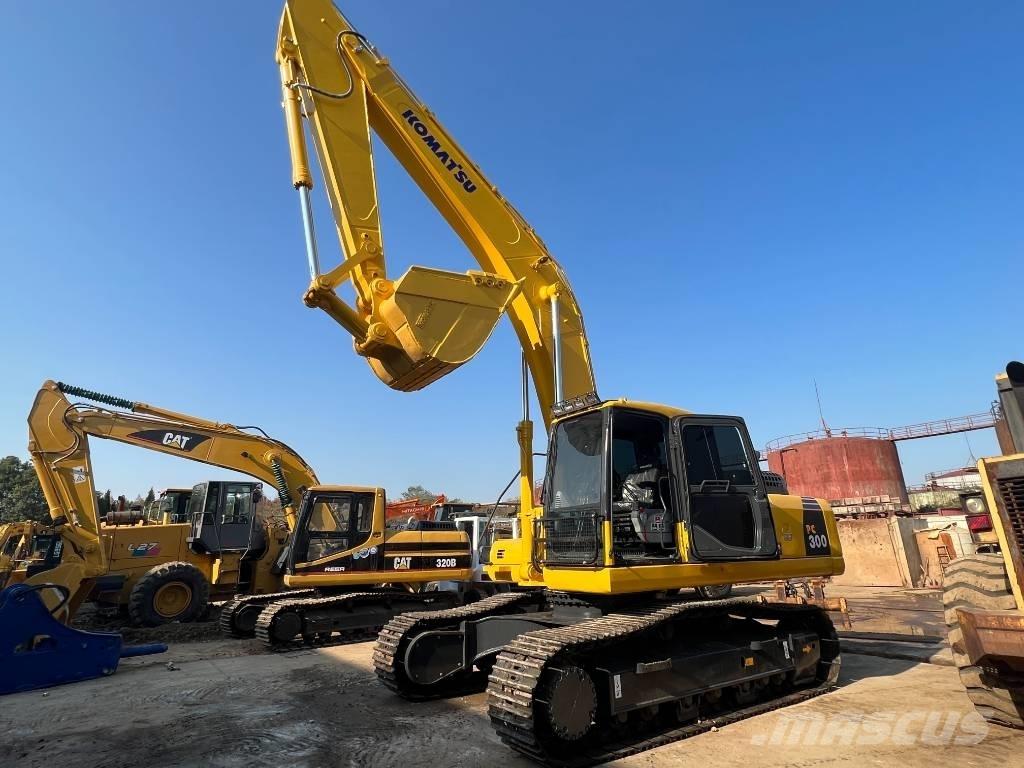Komatsu PC 300-7 大型油圧ショベル12t以上（パワーショベル・ユンボ）