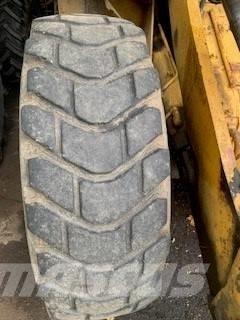 CAT 910 ホイールローダー・タイヤショベル
