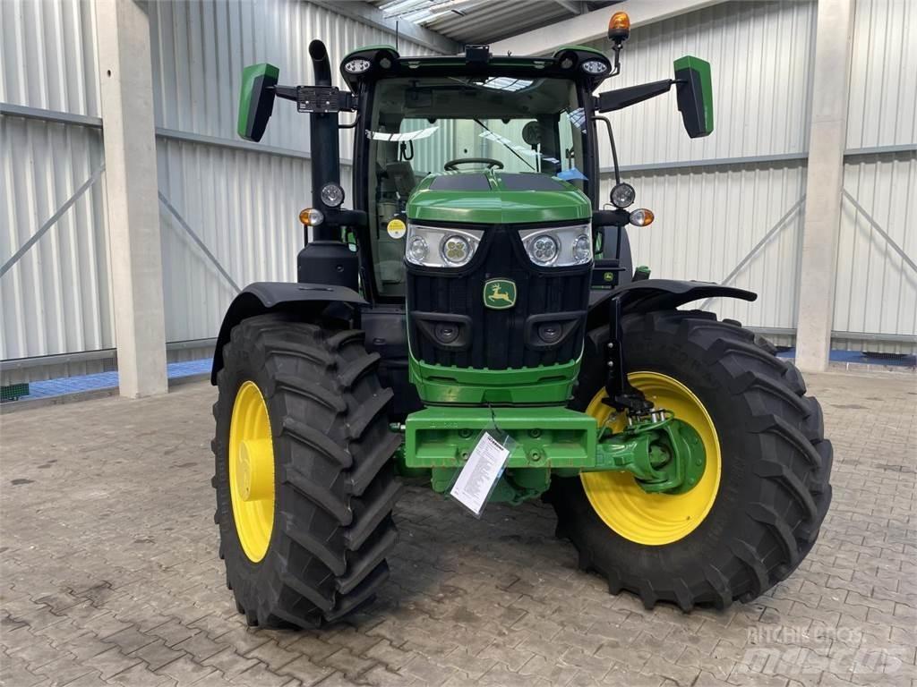 John Deere 6R 155 トラクター