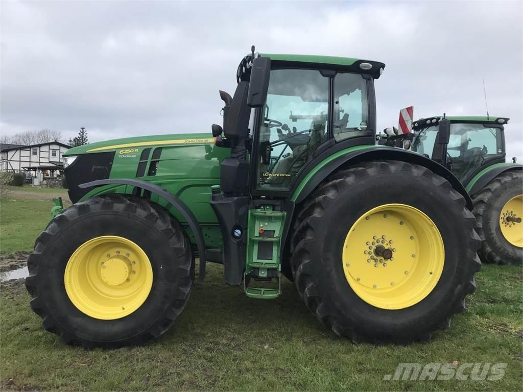 John Deere 6250R トラクター