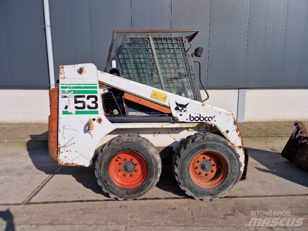 Bobcat 753 スキッドステアローダー