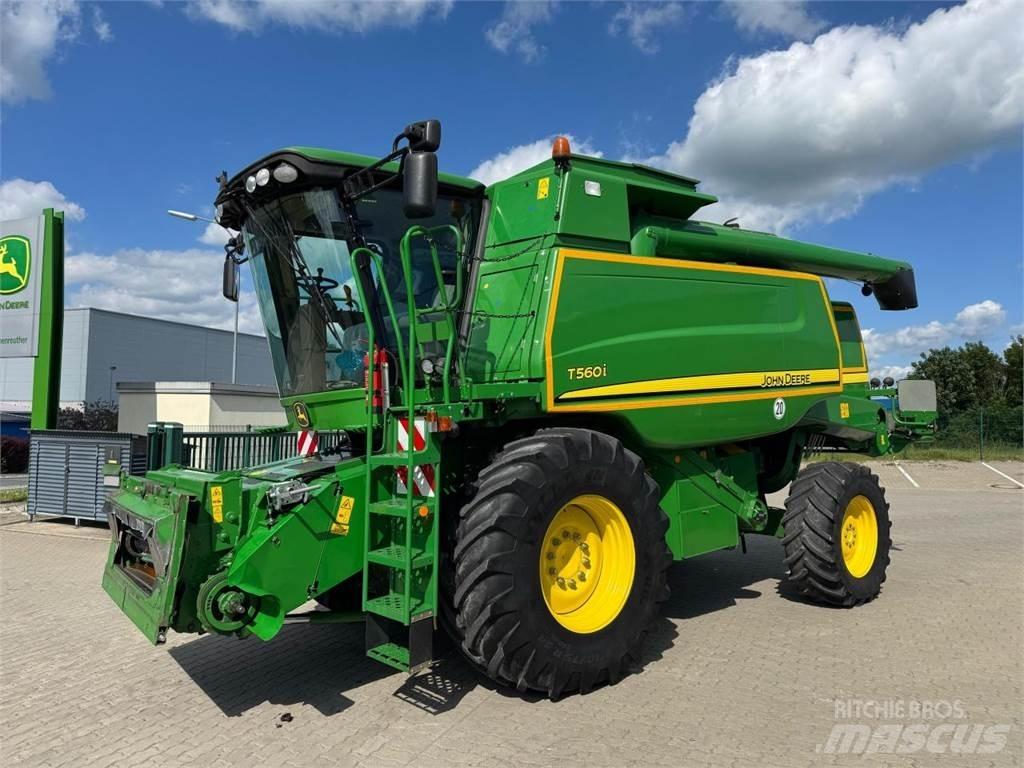 John Deere T560 HM コンバイン