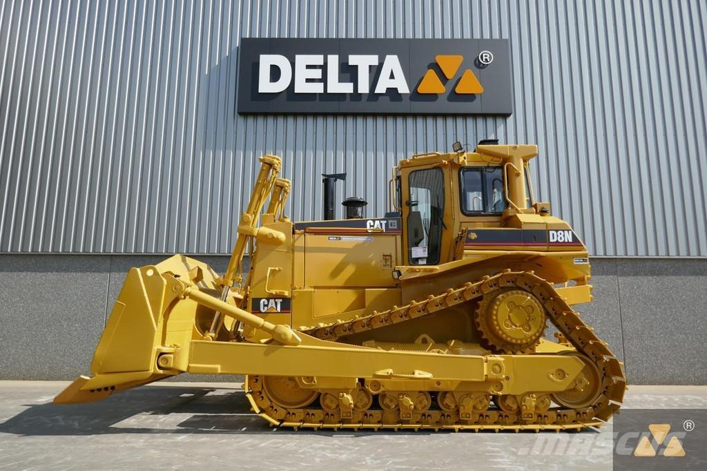 CAT D8N ブルドーザー