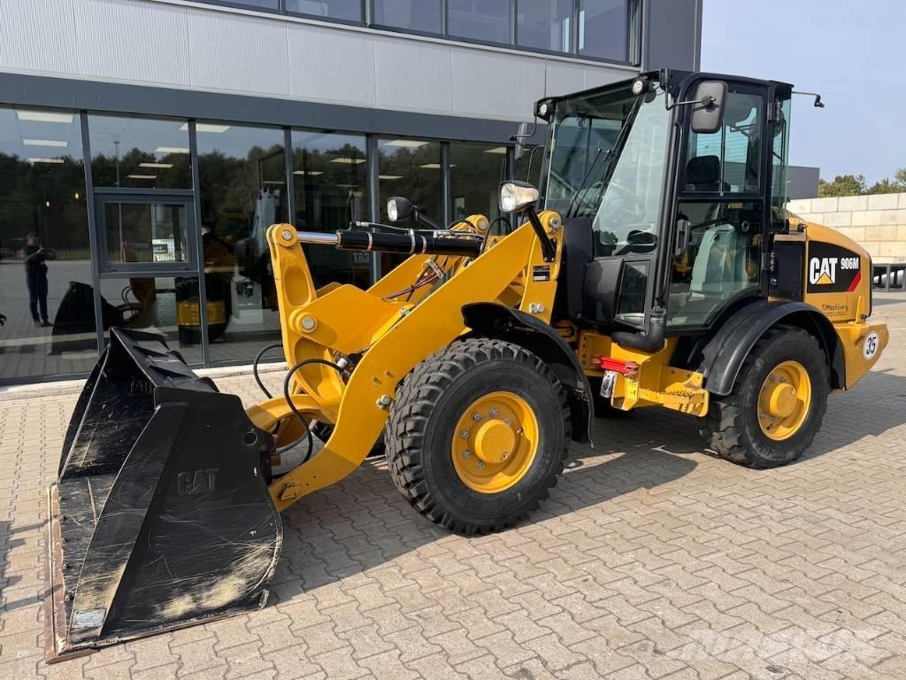 CAT 906M ホイールローダー・タイヤショベル