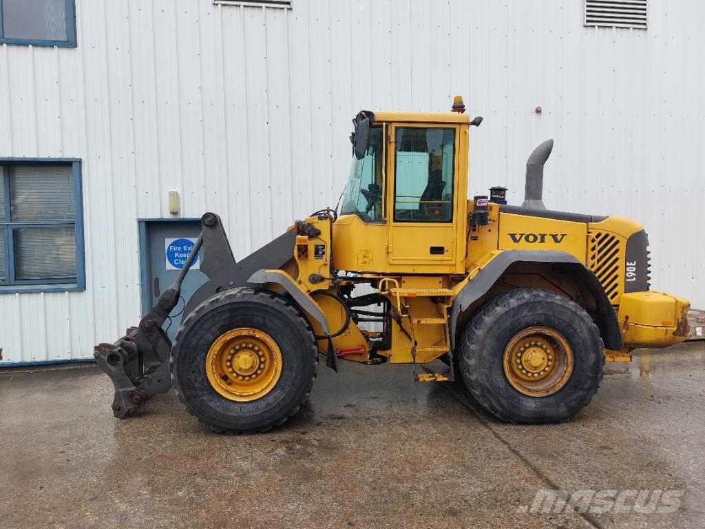 Volvo L90E ホイールローダー・タイヤショベル