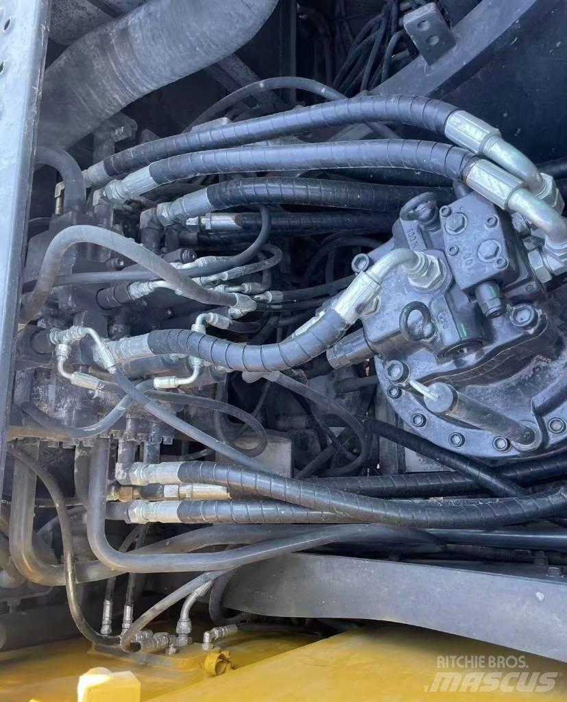 Volvo 240 大型油圧ショベル12t以上（パワーショベル・ユンボ）