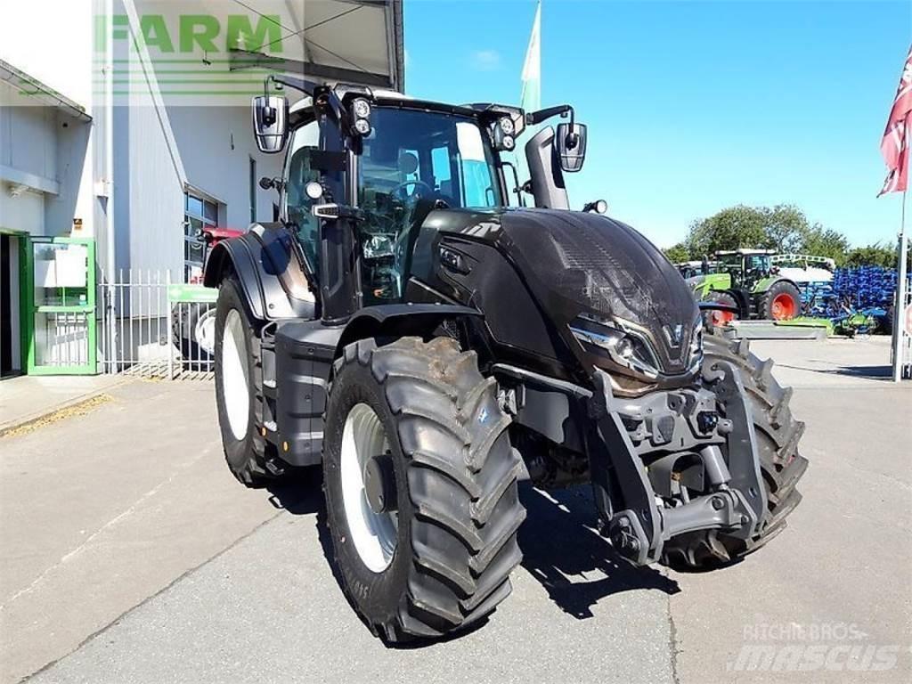 Valtra q265 トラクター