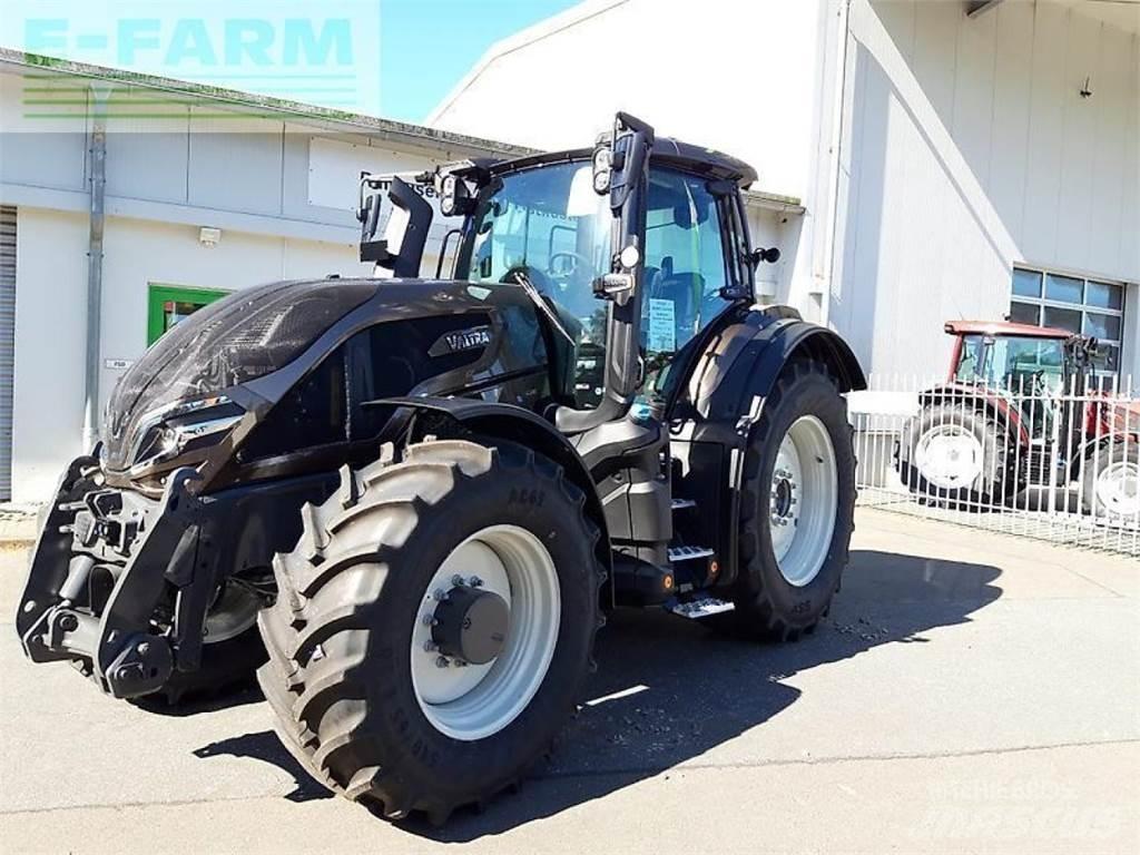 Valtra q265 トラクター