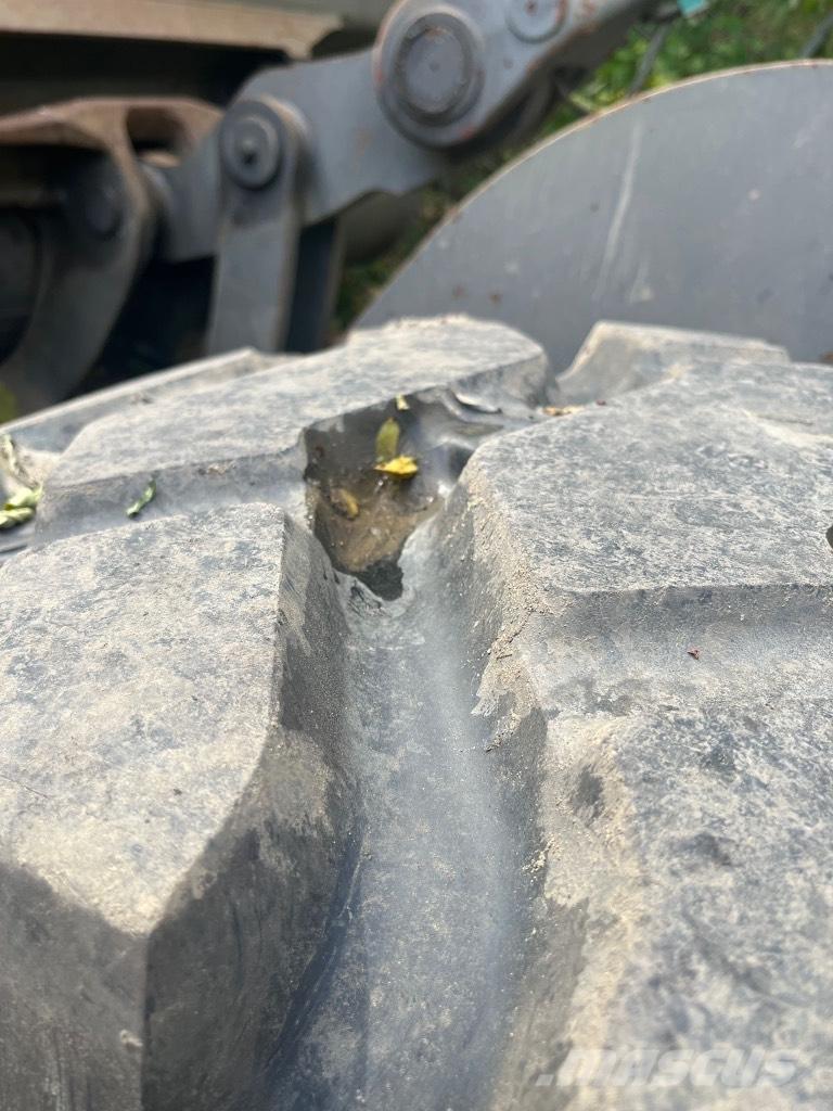 Volvo 110H ホイールローダー・タイヤショベル