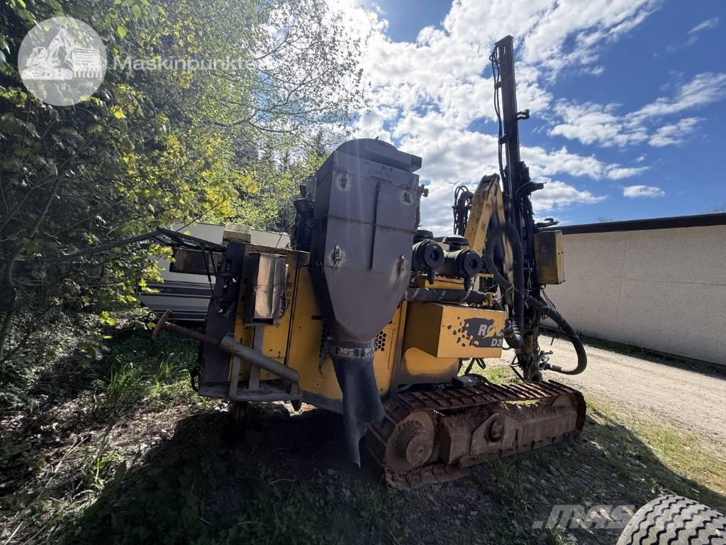 Atlas Copco ROC D3 サーフェイスドリルリグ