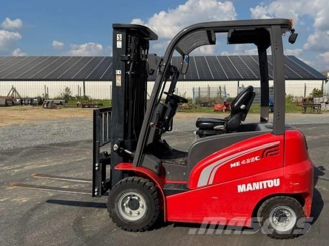 Manitou ME 425 バッテリーフォークリフト