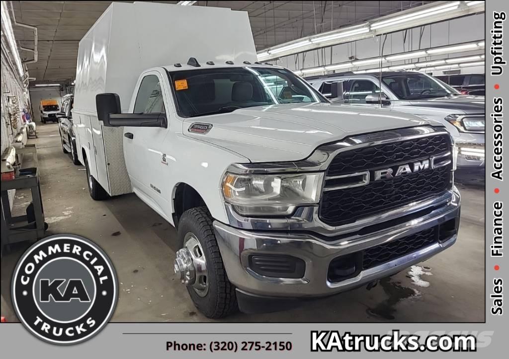 RAM 3500 TRADESMAN ピックアップ／ドロップサイド