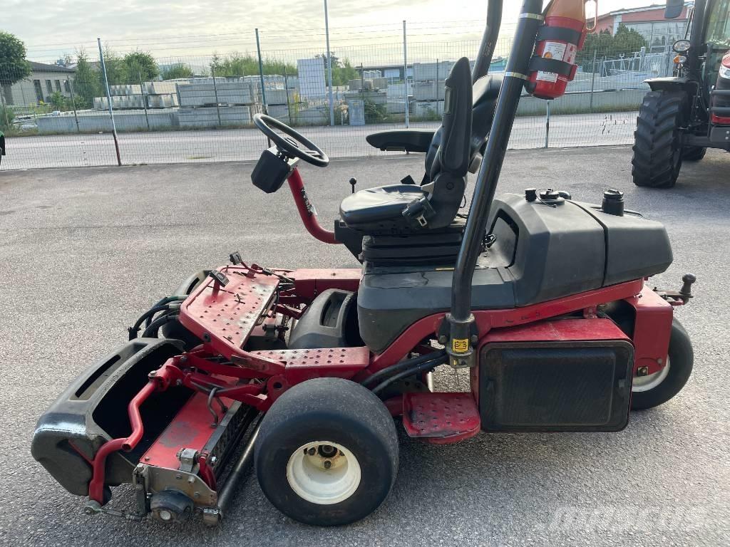 Toro GR3250 乗用・自走モア/芝刈り機
