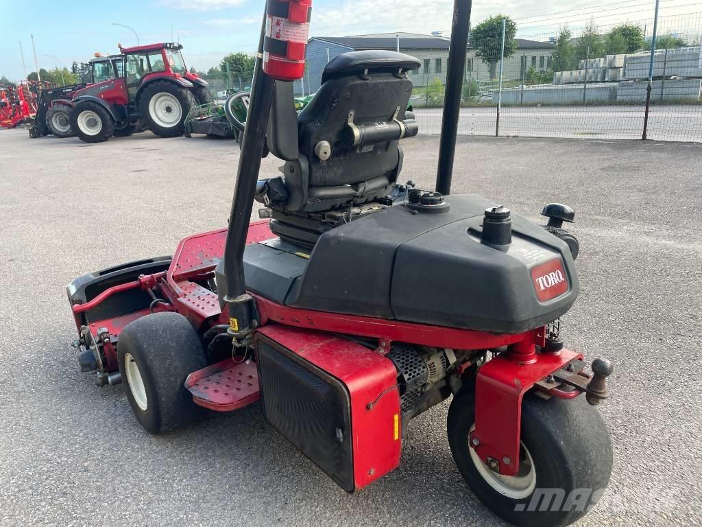 Toro GR3250 乗用・自走モア/芝刈り機