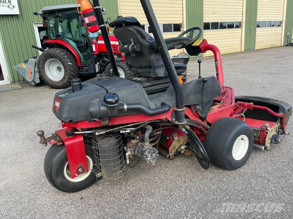 Toro GR3250 乗用・自走モア/芝刈り機