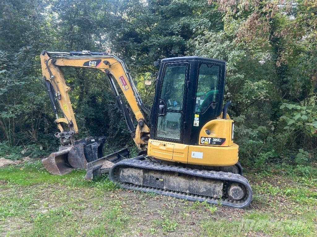 CAT 305 E2 CR ミニ油圧ショベル 7t以下（ミニユンボ・ミニディガー）