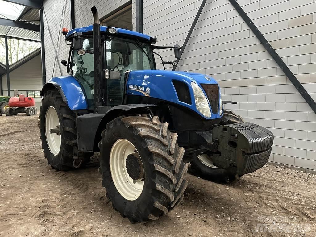 New Holland T7.250 トラクター