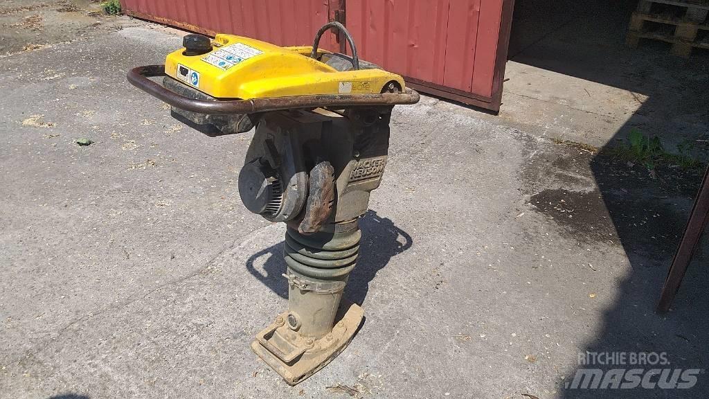 WACKER BS 60-2 タンパ/転圧バイブレータ