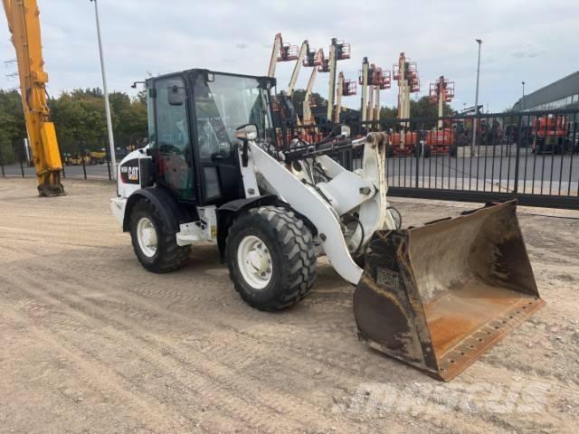 CAT 906 ホイールローダー・タイヤショベル