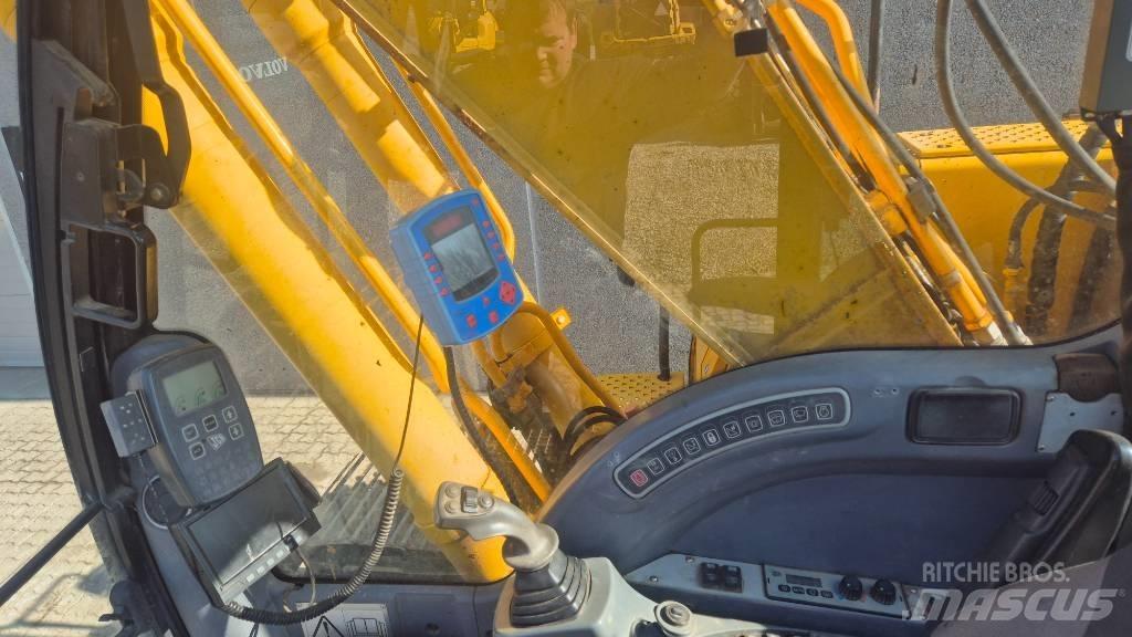 JCB JS 220 LC 大型油圧ショベル12t以上（パワーショベル・ユンボ）