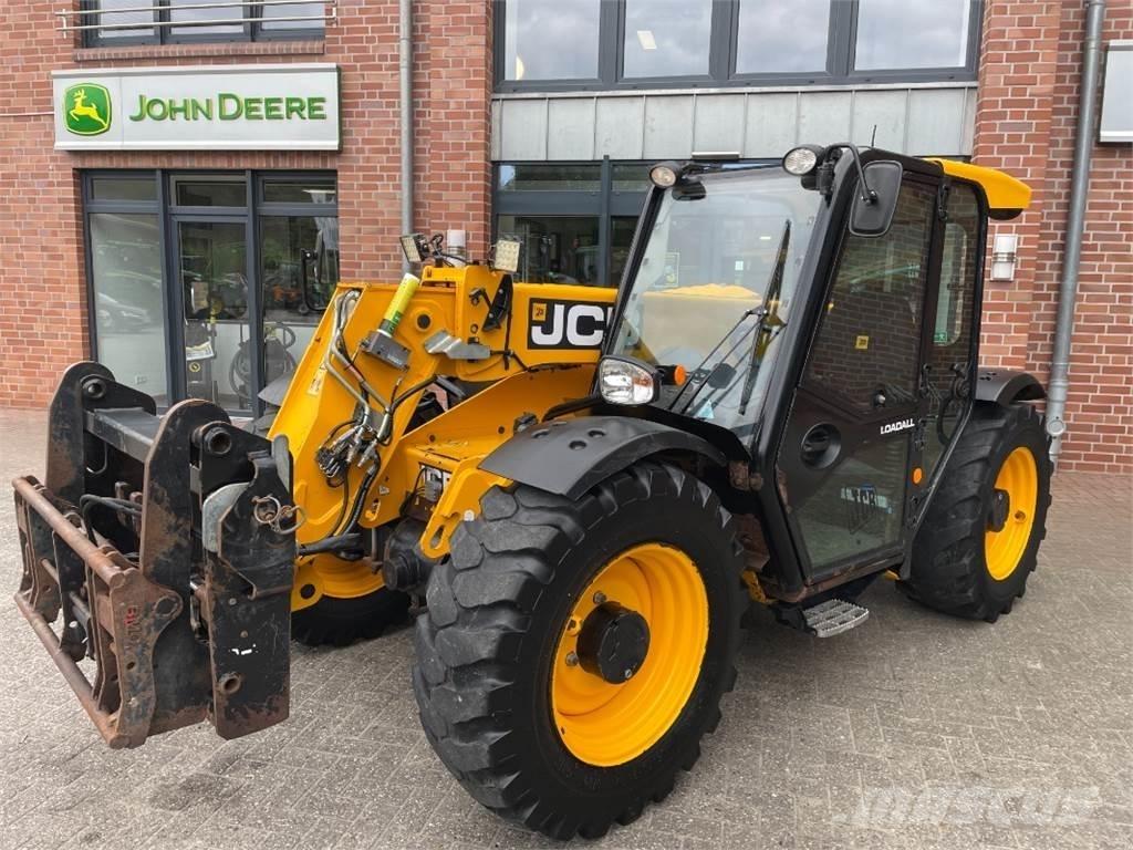 JCB 527-58 Agri テレスコーピックハンドラー