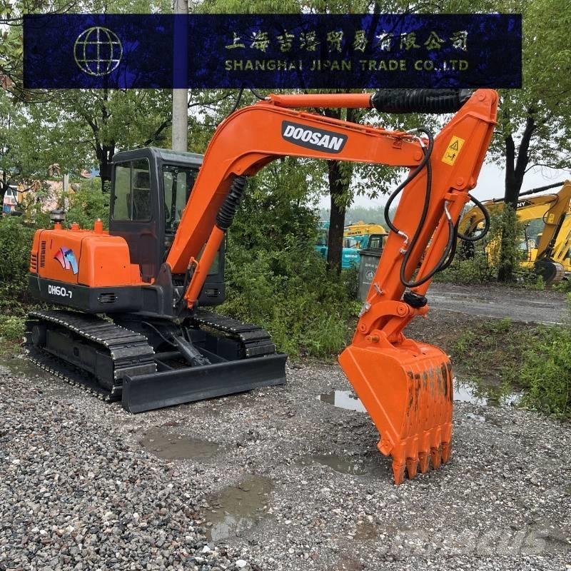 Doosan DH 60-7 ミニ油圧ショベル 7t以下（ミニユンボ・ミニディガー）