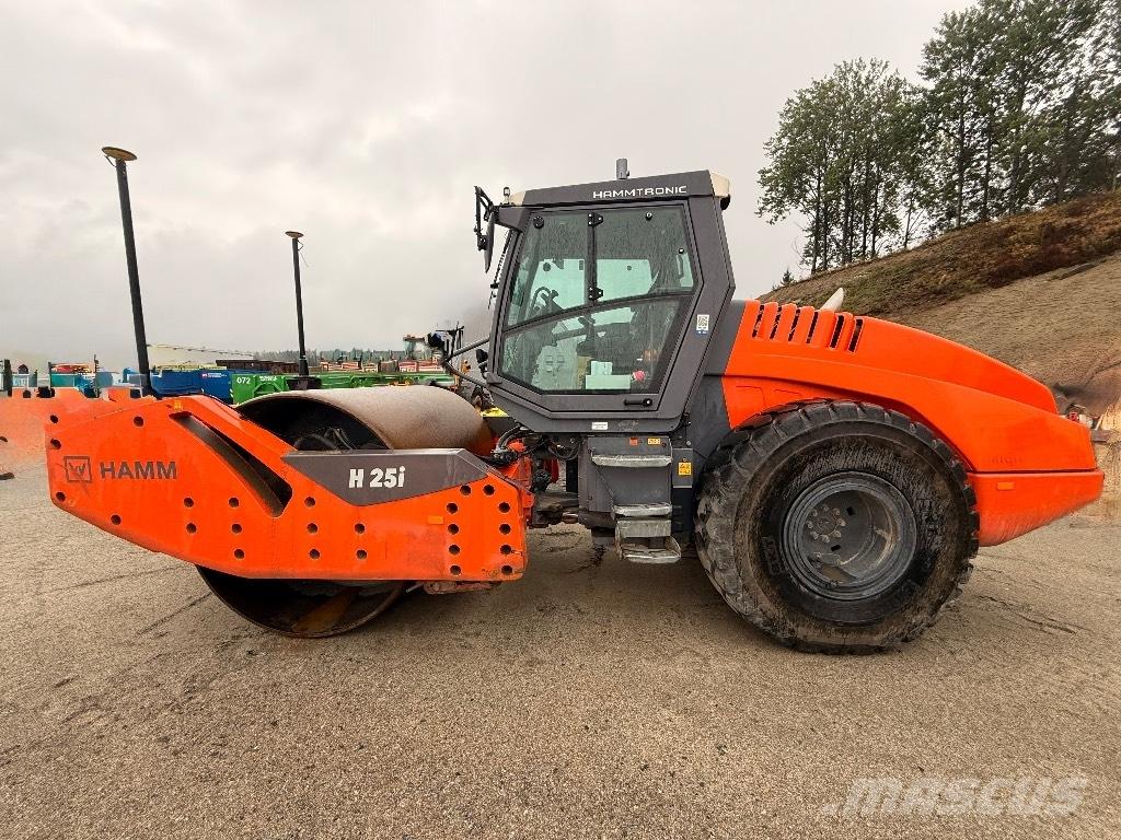 Hamm H 25 I 振動ローラ