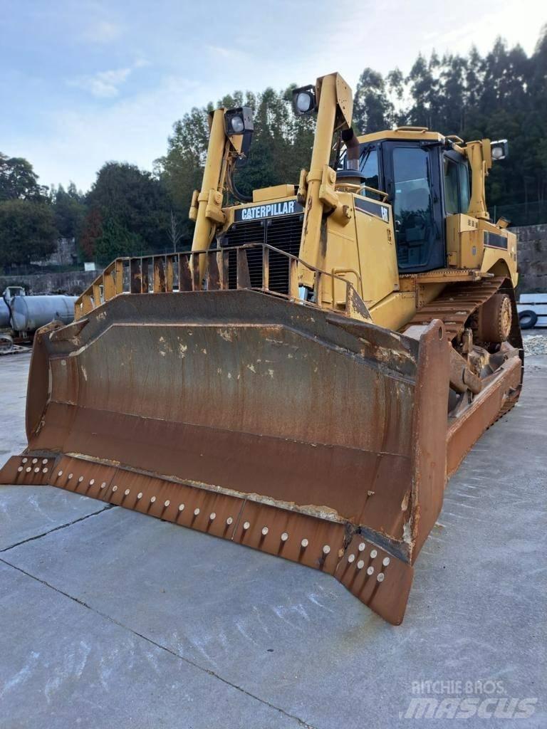 CAT D 8 T ブルドーザー