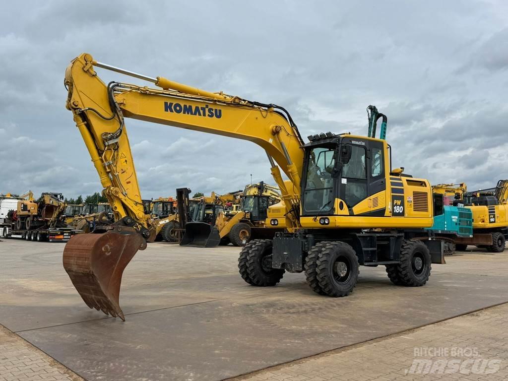 Komatsu PW180-11 ホイール式油圧ショベル（パワーショベル・ユンボ・バックホー）