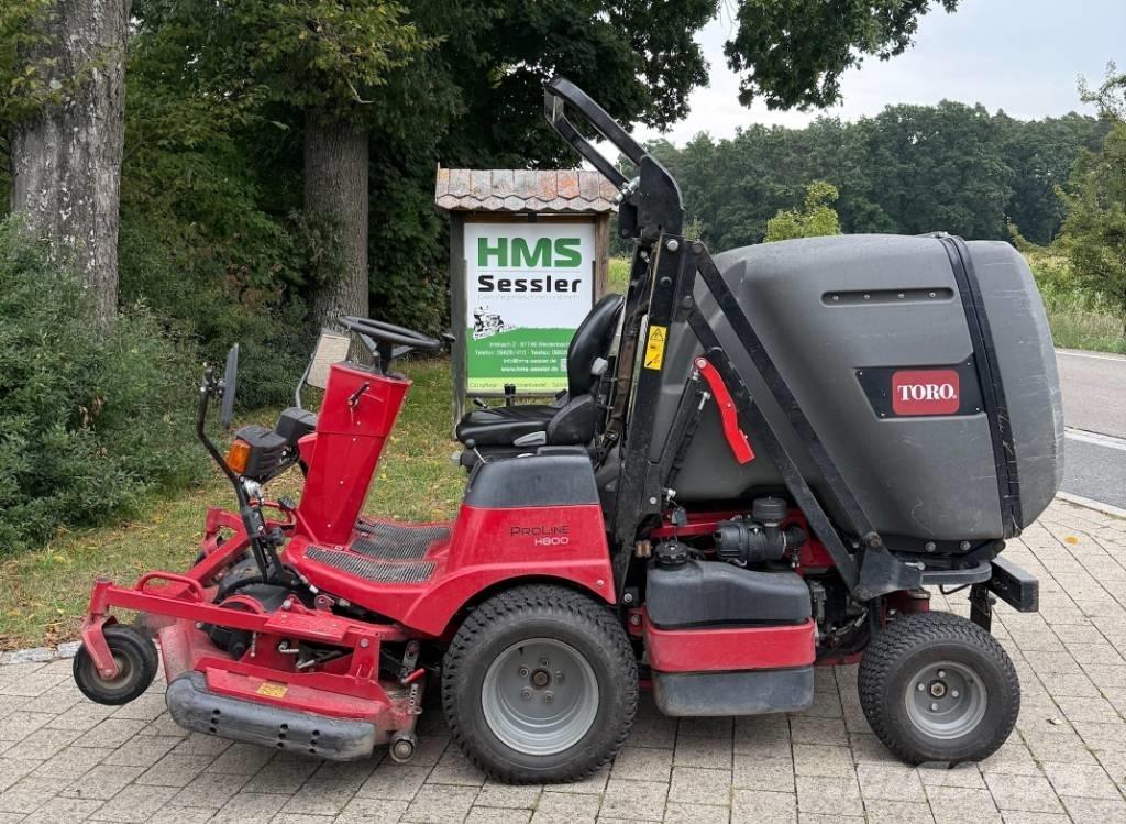 Toro PRO Line H 800 立ち乗り芝刈り機