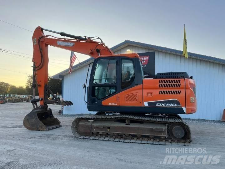 Doosan DX 140 LC 大型油圧ショベル12t以上（パワーショベル・ユンボ）