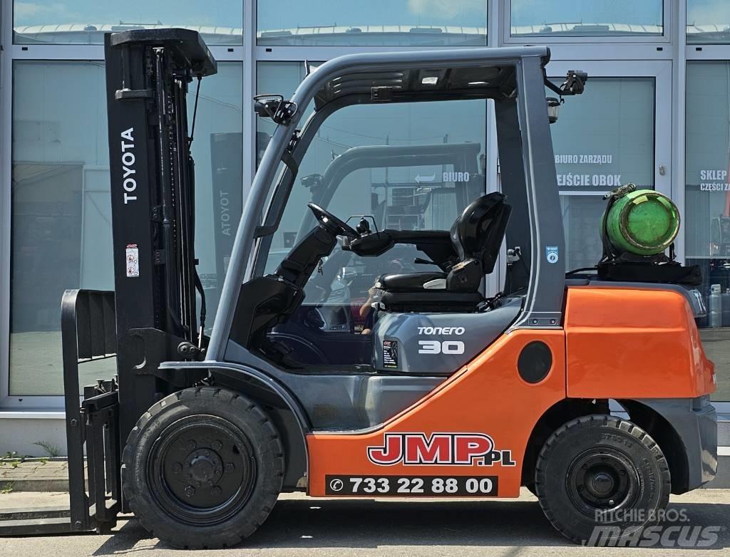 Toyota 8 FG 30 F LPGフォークリフト