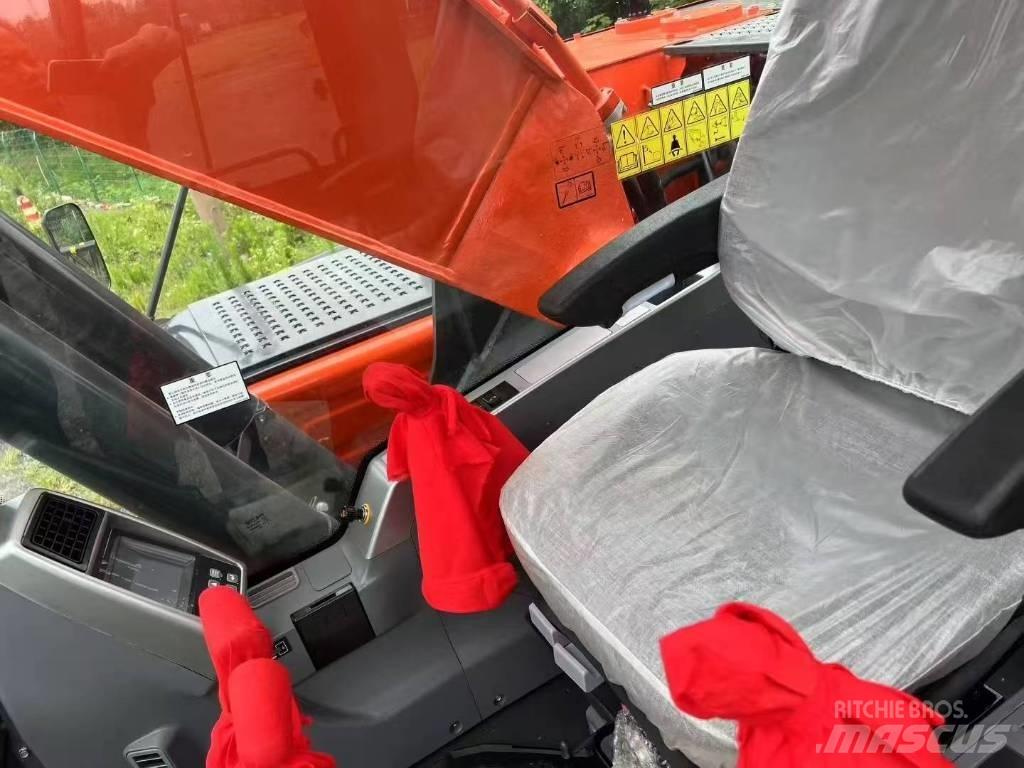 Doosan DX 225LC-9C 大型油圧ショベル12t以上（パワーショベル・ユンボ）