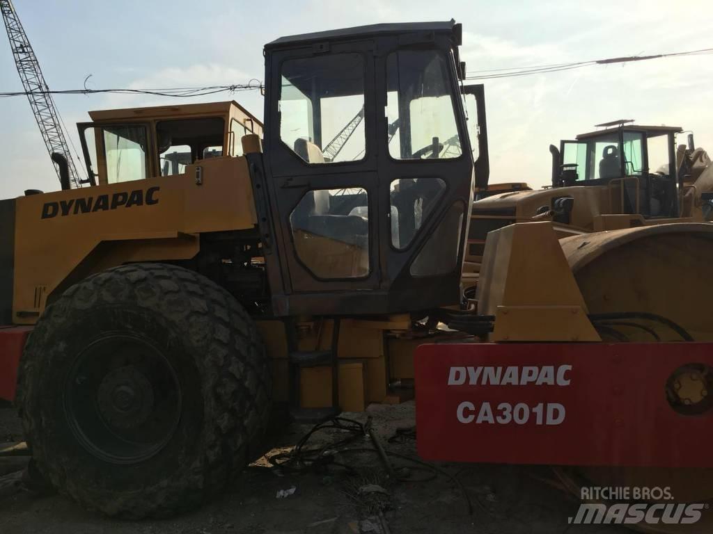 Dynapac CA 301 D 振動ローラ