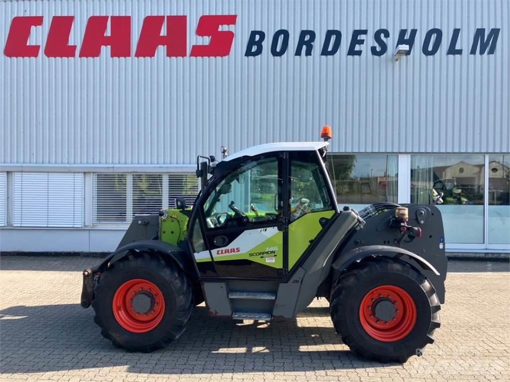 Liebherr T46-7S テレスコーピックハンドラー