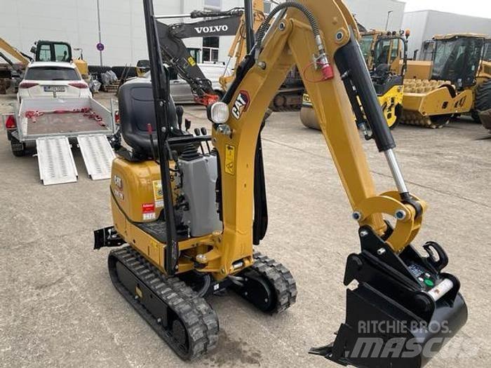 CAT 300.9D ミニ油圧ショベル 7t以下（ミニユンボ・ミニディガー）