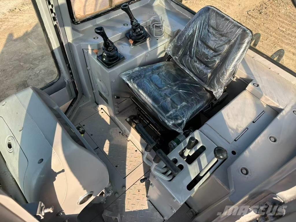CAT D 6 G ブルドーザー