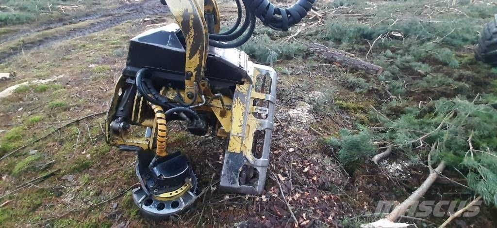 John Deere 1270 E ハーベスター