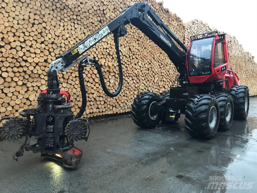 Komatsu 951 ハーベスター