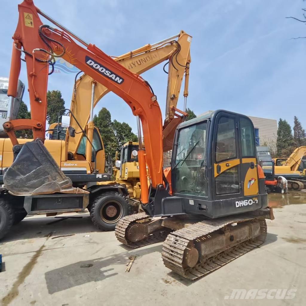 Doosan DH 60-7 ミニ油圧ショベル 7t以下（ミニユンボ・ミニディガー）