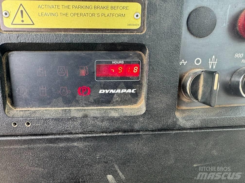Dynapac CA 152 PD 振動ローラ