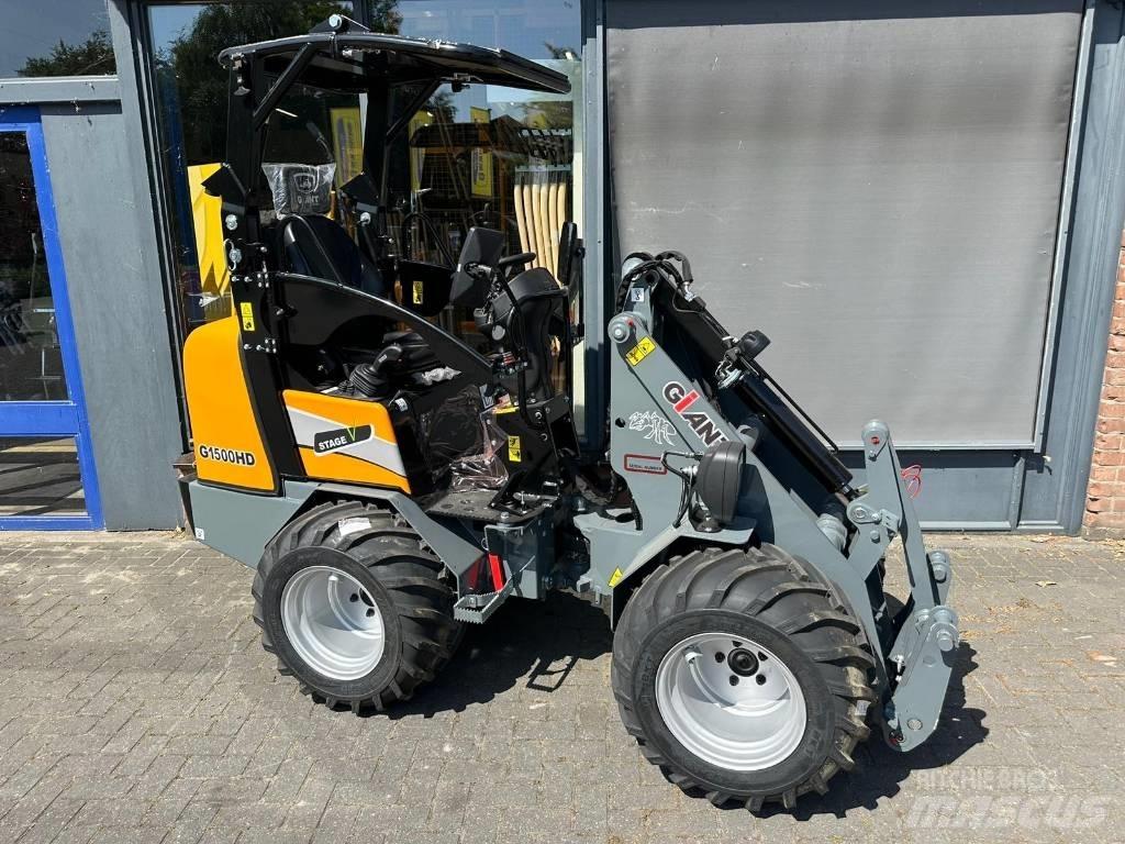 GiANT G 1500 HD 多目的ローダー
