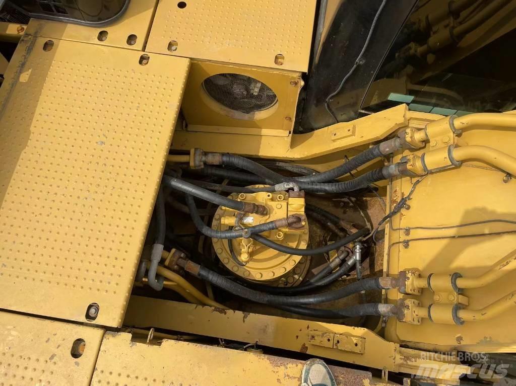 CAT 330 D 大型油圧ショベル12t以上（パワーショベル・ユンボ）